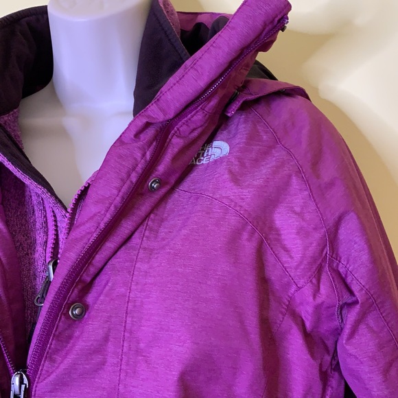Xs Juniors The North Face 2 in 1 Jacket - Picture 2 of 7